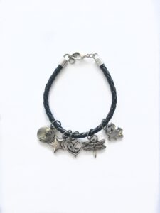 add a charm bracelet single